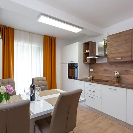 Apartment Vita Пореч Экстерьер фото